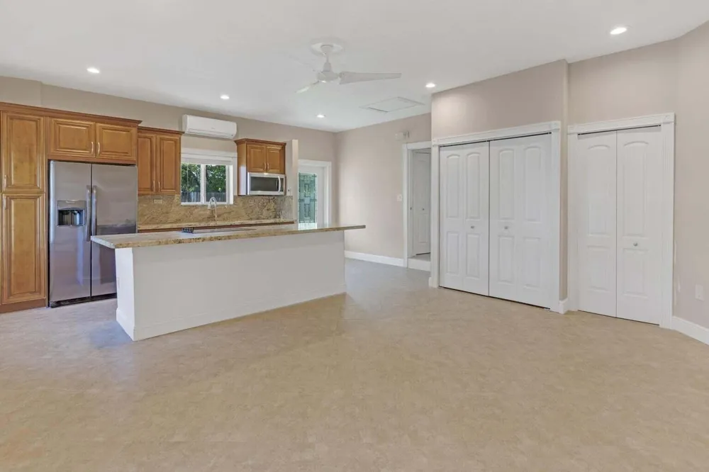 4500 SW 25th Terrace Dania Beach, FL 33312