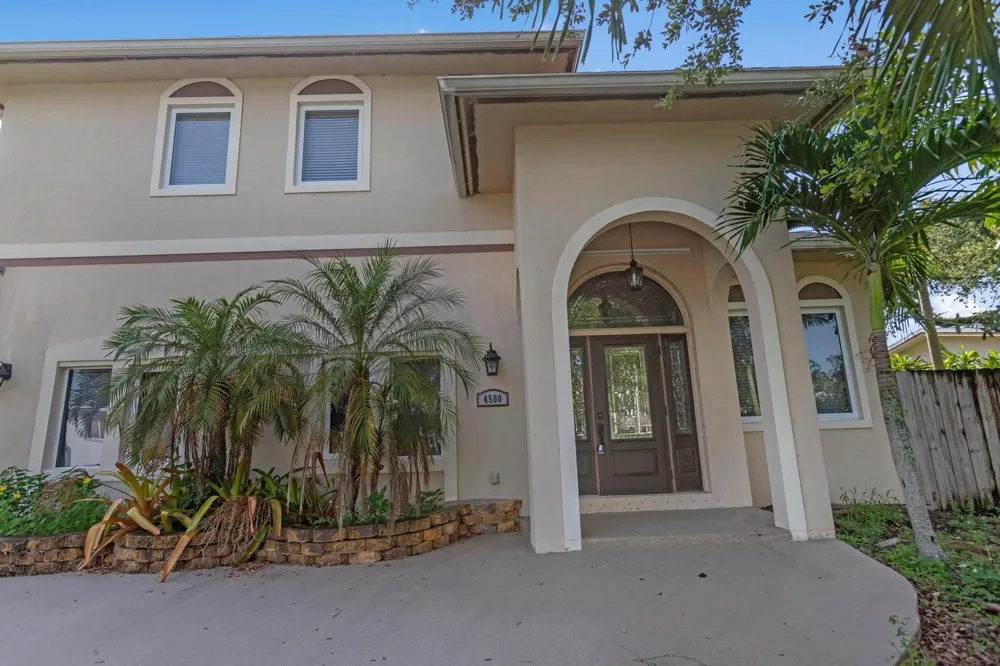 4500 SW 25th Terrace Dania Beach, FL 33312