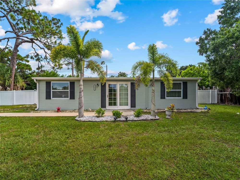 565 ELLIOT STREET Englewood, FL 34223