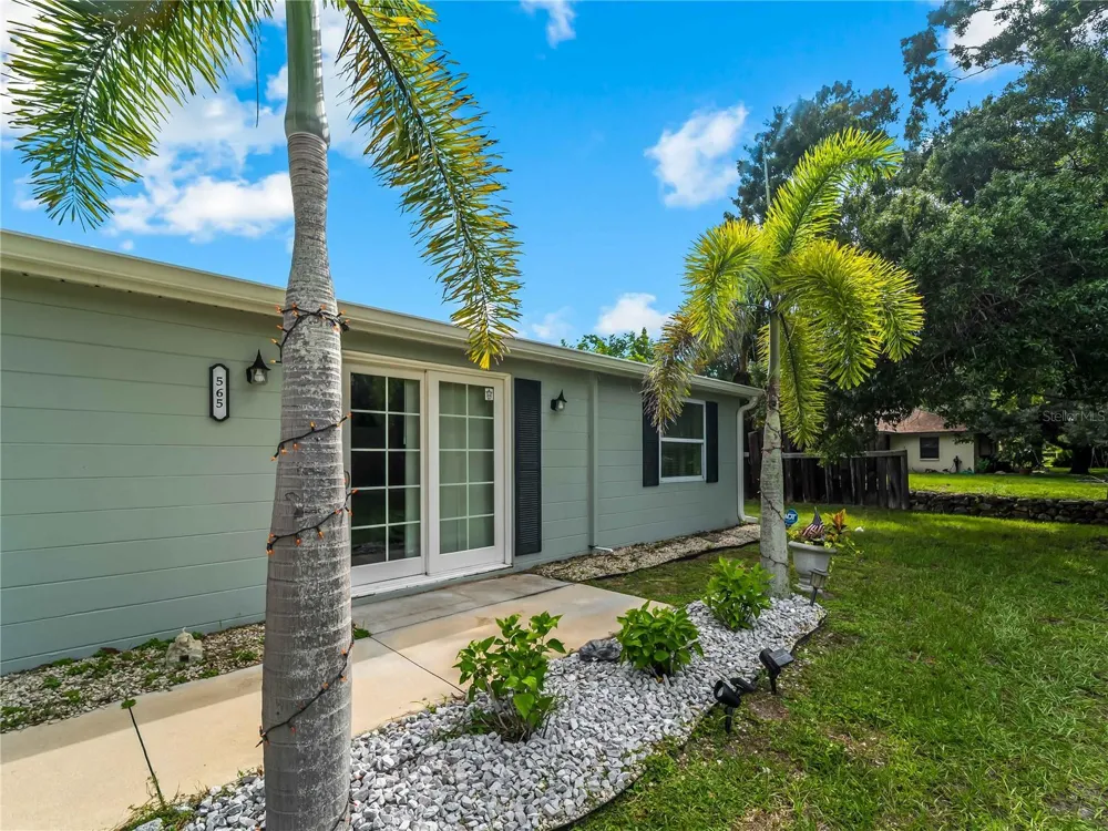 565 ELLIOT STREET Englewood, FL 34223