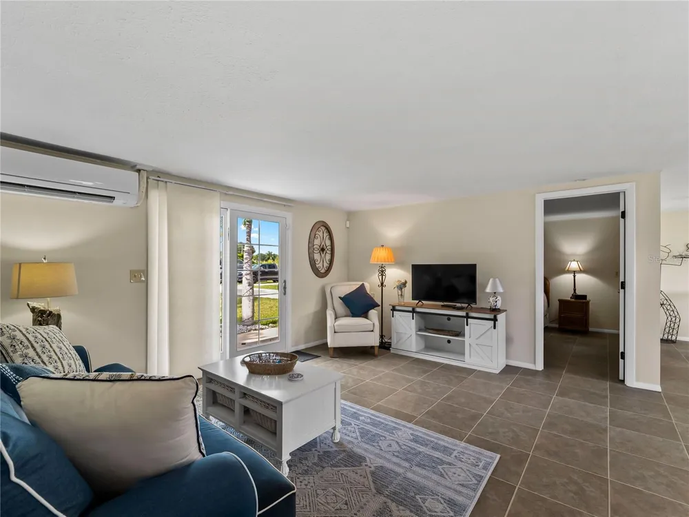 565 ELLIOT STREET Englewood, FL 34223