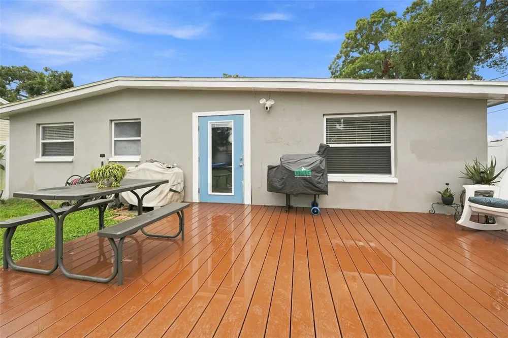 1773 EZELLE AVENUE Largo, FL 33770