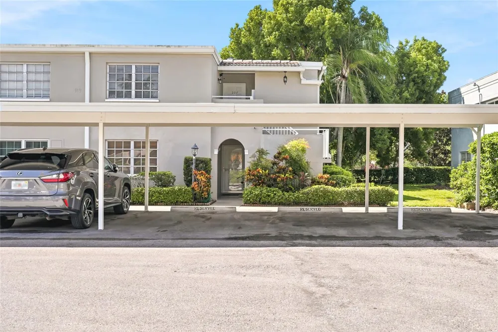 919 OSCEOLA ROAD #207 Belleair, FL 33756