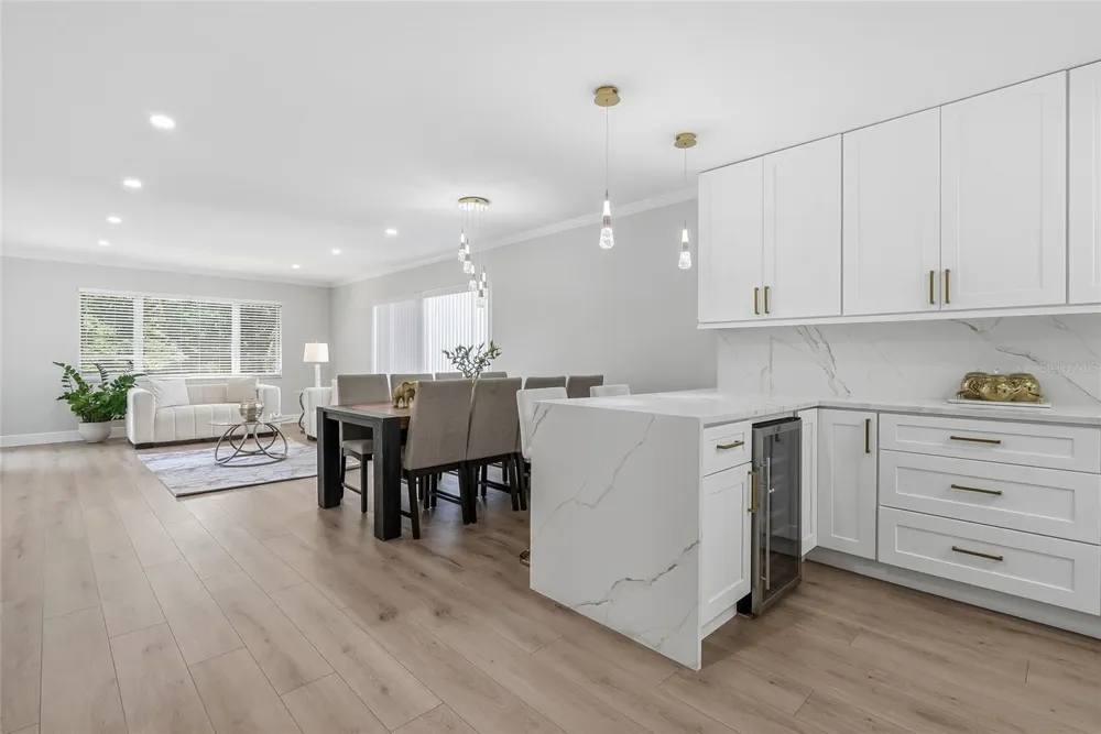 919 OSCEOLA ROAD #207 Belleair, FL 33756
