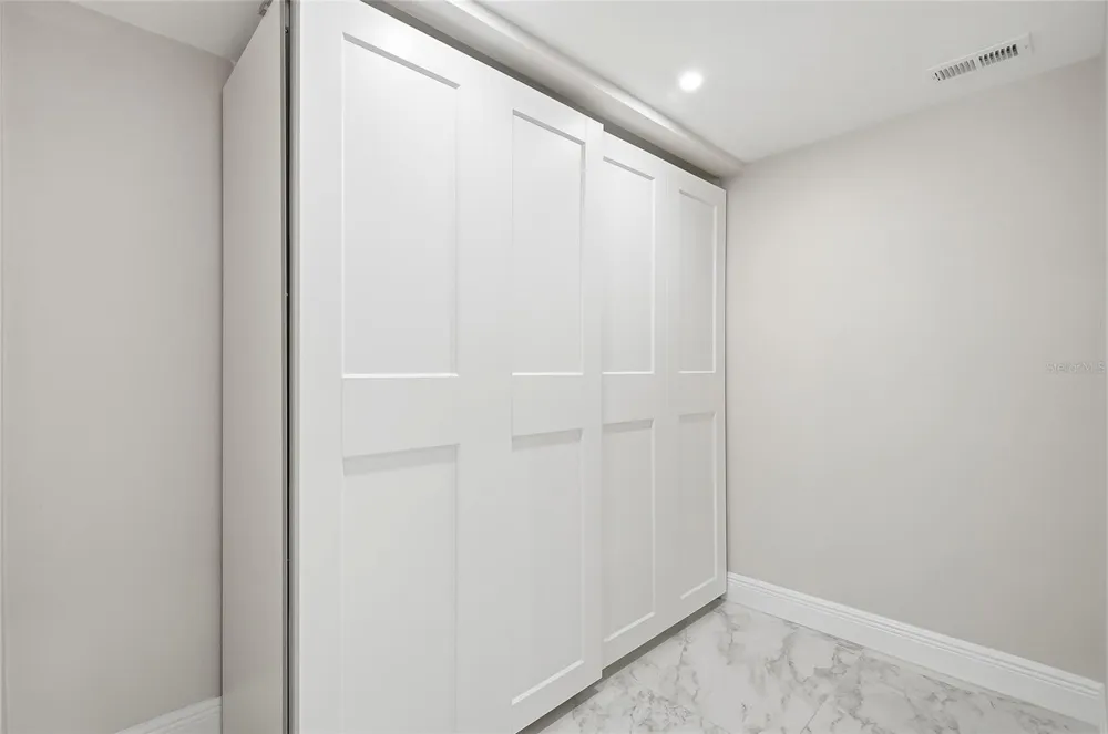 919 OSCEOLA ROAD #207 Belleair, FL 33756