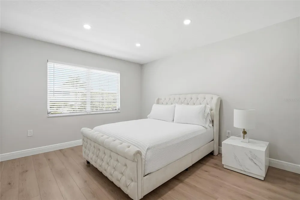 919 OSCEOLA ROAD #207 Belleair, FL 33756