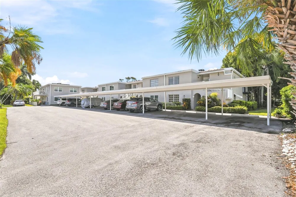 919 OSCEOLA ROAD #207 Belleair, FL 33756