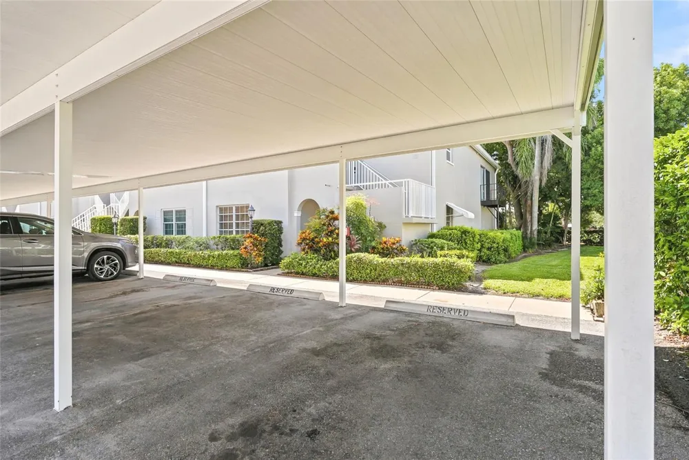 919 OSCEOLA ROAD #207 Belleair, FL 33756