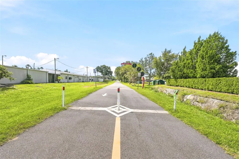 919 OSCEOLA ROAD #207 Belleair, FL 33756