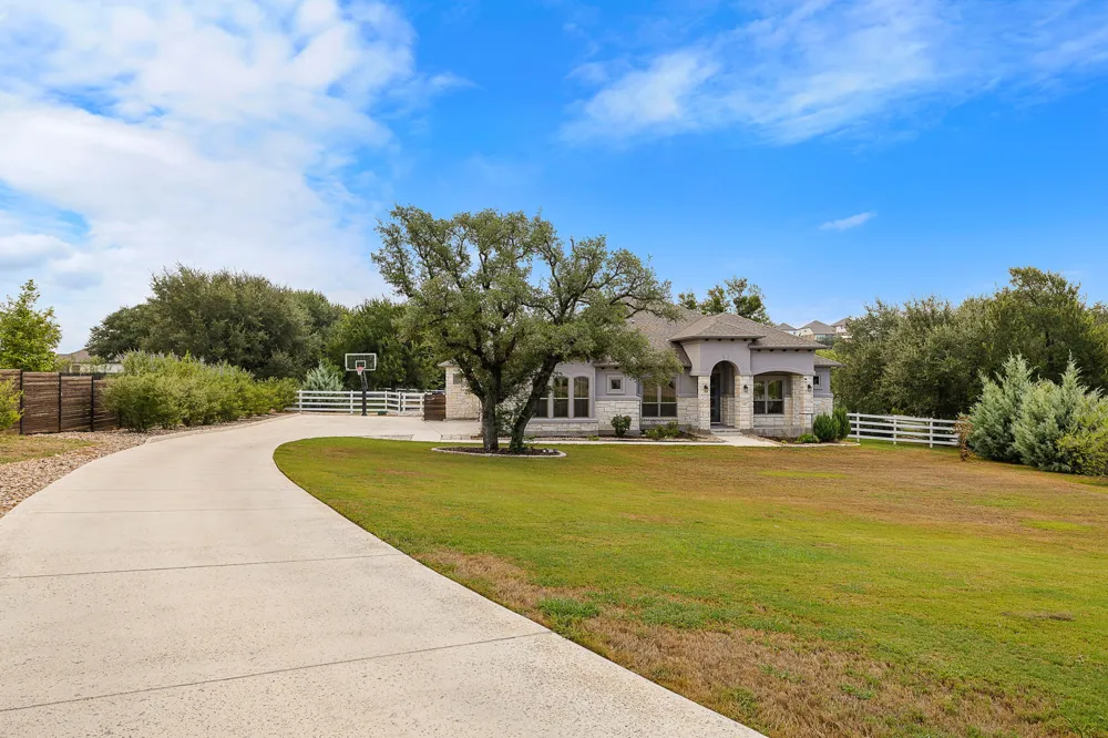128 Stag Leap Court Liberty Hill, TX 78642