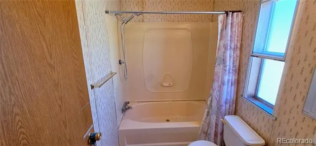 828 3rd Street Penrose, CO 81240