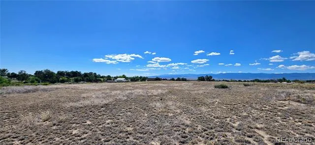 828 3rd Street Penrose, CO 81240