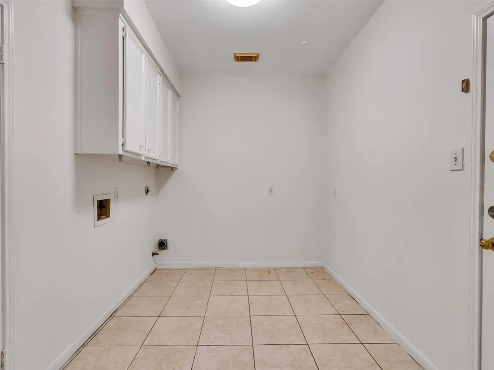 1127 Gloria Court Sugar Land, TX 77478