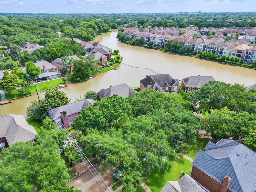 1127 Gloria Court Sugar Land, TX 77478