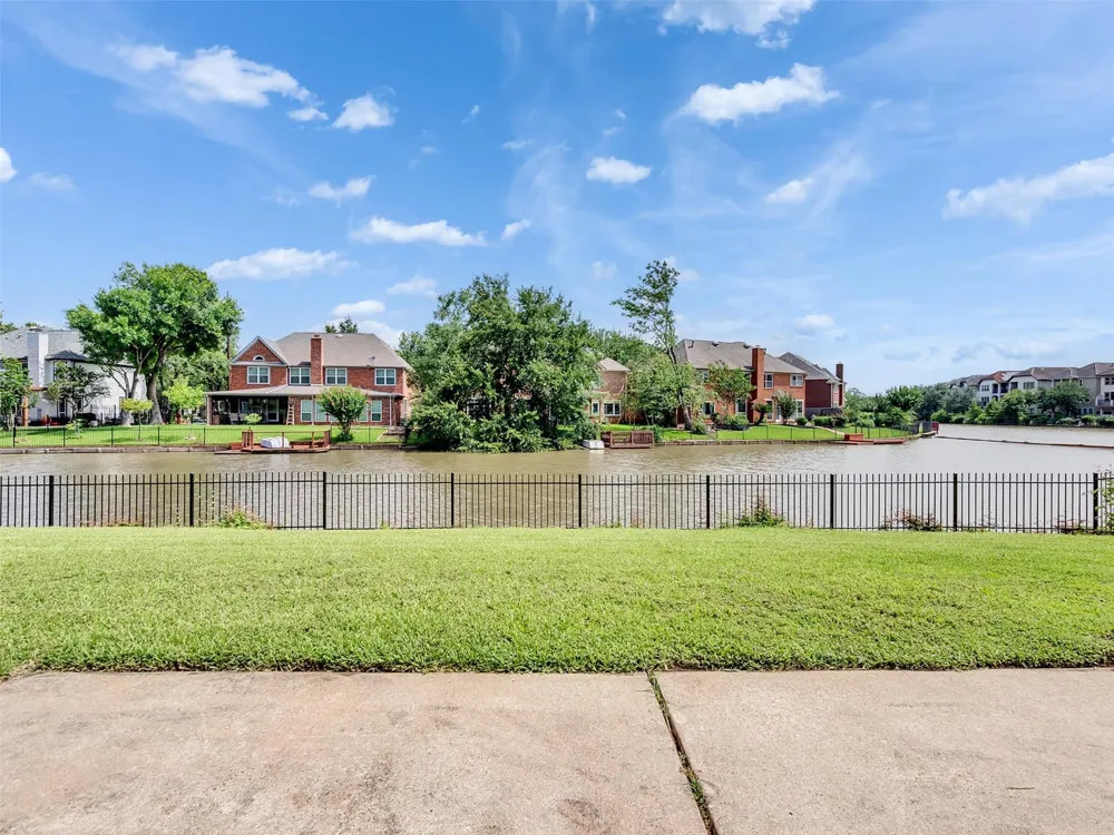 1127 Gloria Court Sugar Land, TX 77478
