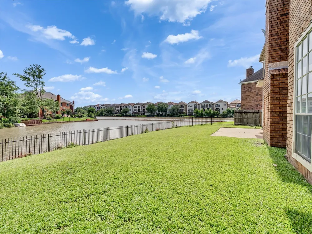 1127 Gloria Court Sugar Land, TX 77478