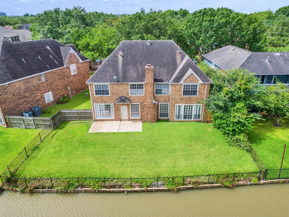 1127 Gloria Court Sugar Land, TX 77478