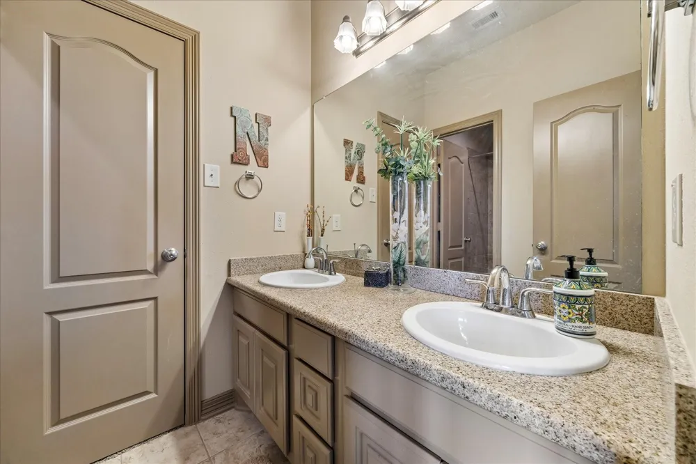 18915 S Bee Cave Springs Circle Cypress, TX 77433