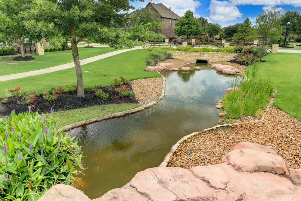 18915 S Bee Cave Springs Circle Cypress, TX 77433