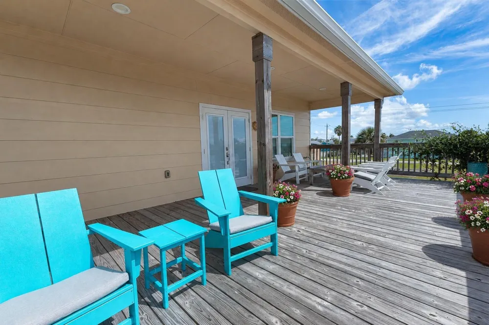 16610 Jolly Roger Road Jamaica Beach, TX 77554
