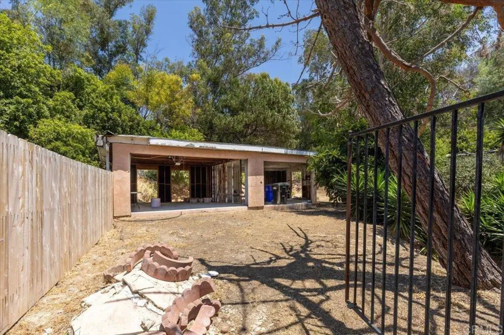 5488 New Mills Rd San Diego, CA 92115