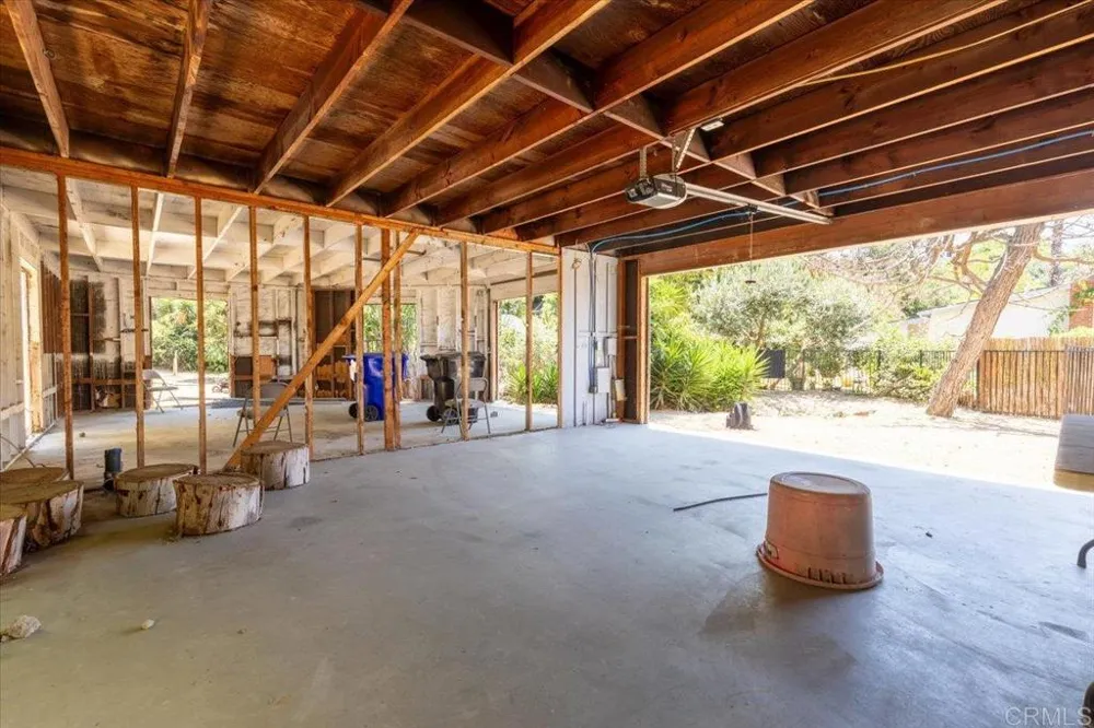 5488 New Mills Rd San Diego, CA 92115