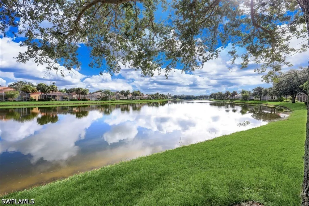 Whidbey Way Naples, FL 34119