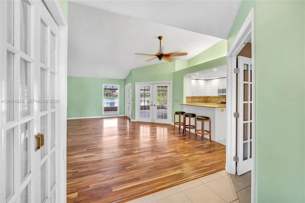 685 SE 25th Ln Homestead, FL 33033