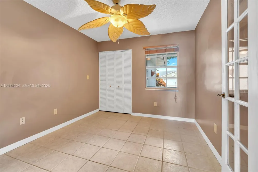 685 SE 25th Ln Homestead, FL 33033