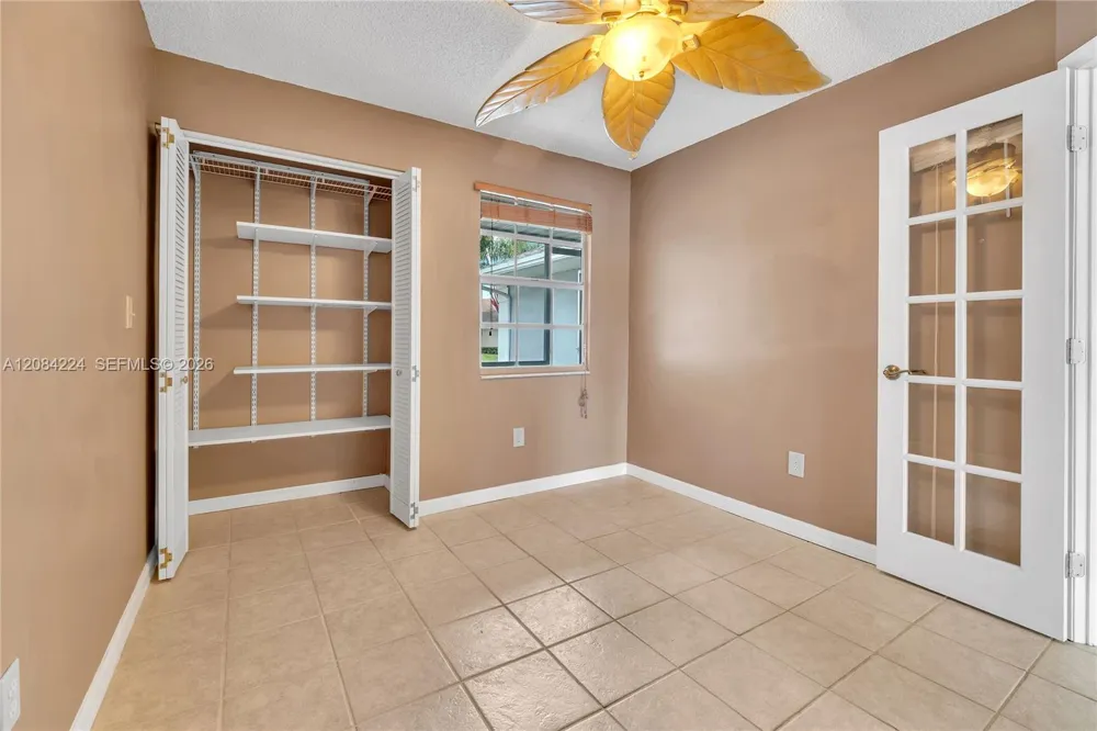 685 SE 25th Ln Homestead, FL 33033