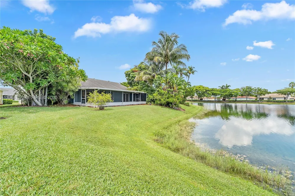 685 SE 25th Ln Homestead, FL 33033
