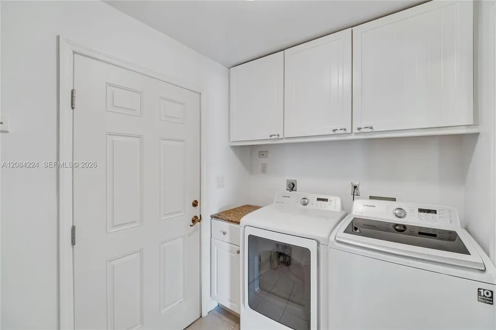 685 SE 25th Ln Homestead, FL 33033