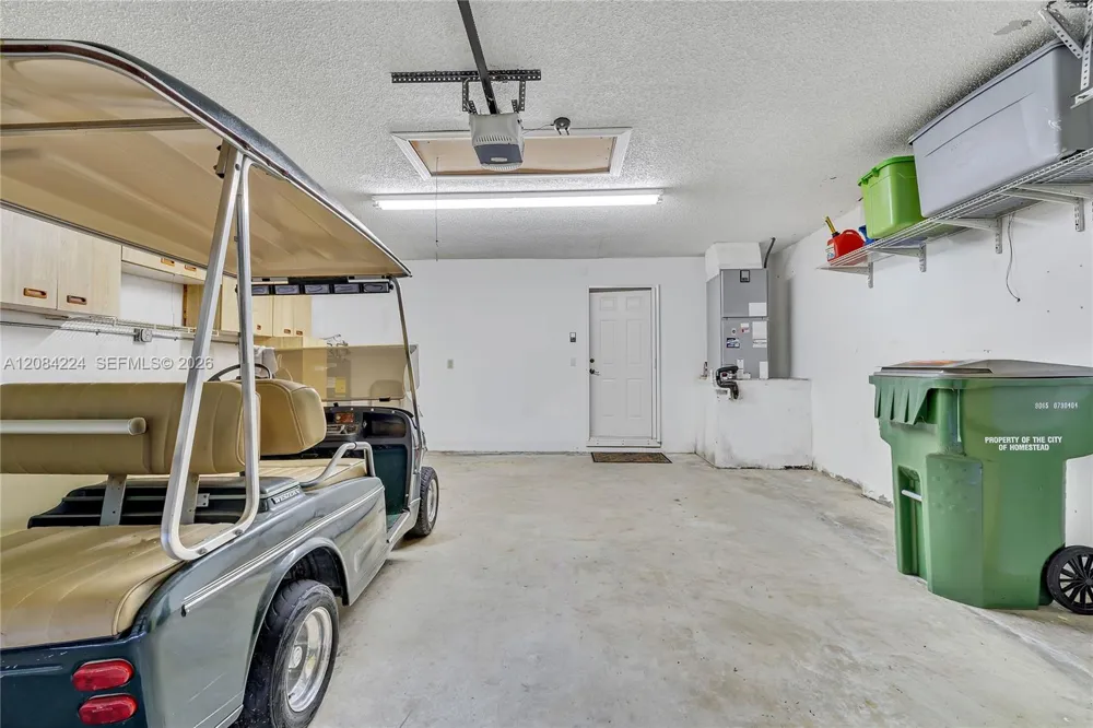 685 SE 25th Ln Homestead, FL 33033