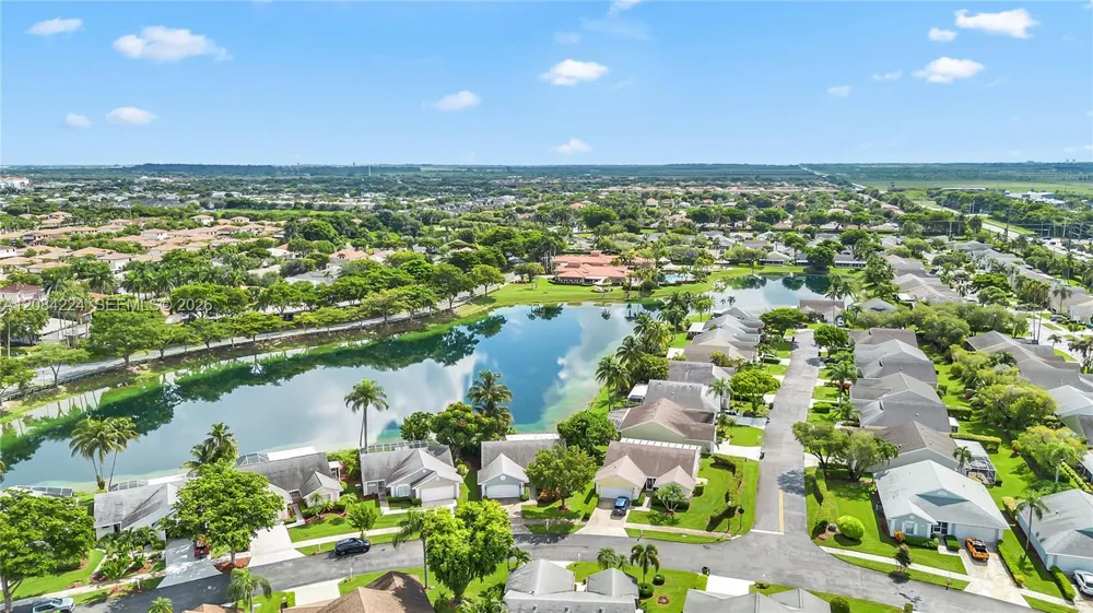 685 SE 25th Ln Homestead, FL 33033