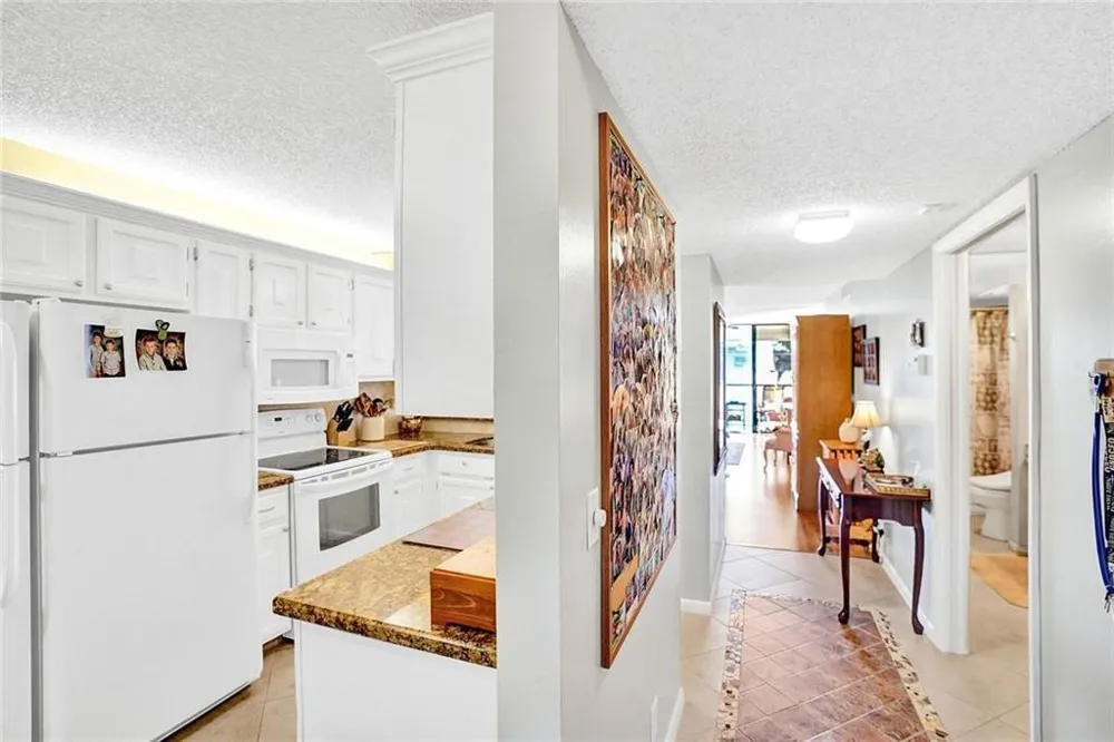 6114 Coral Lake Drive Margate, FL 33063