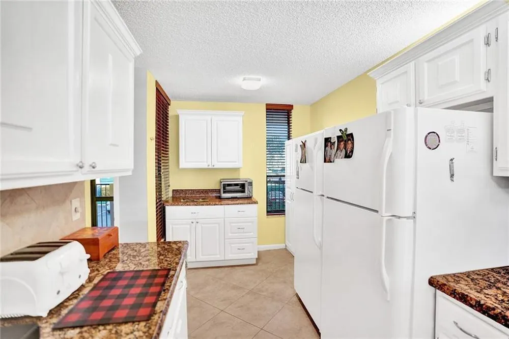 6114 Coral Lake Drive Margate, FL 33063