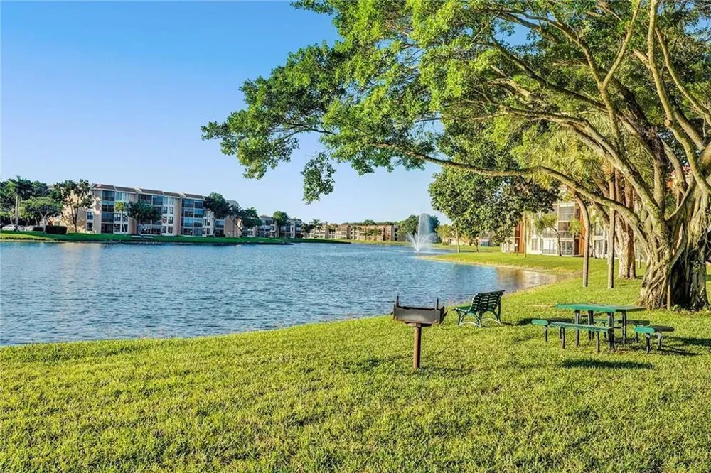 6114 Coral Lake Drive Margate, FL 33063