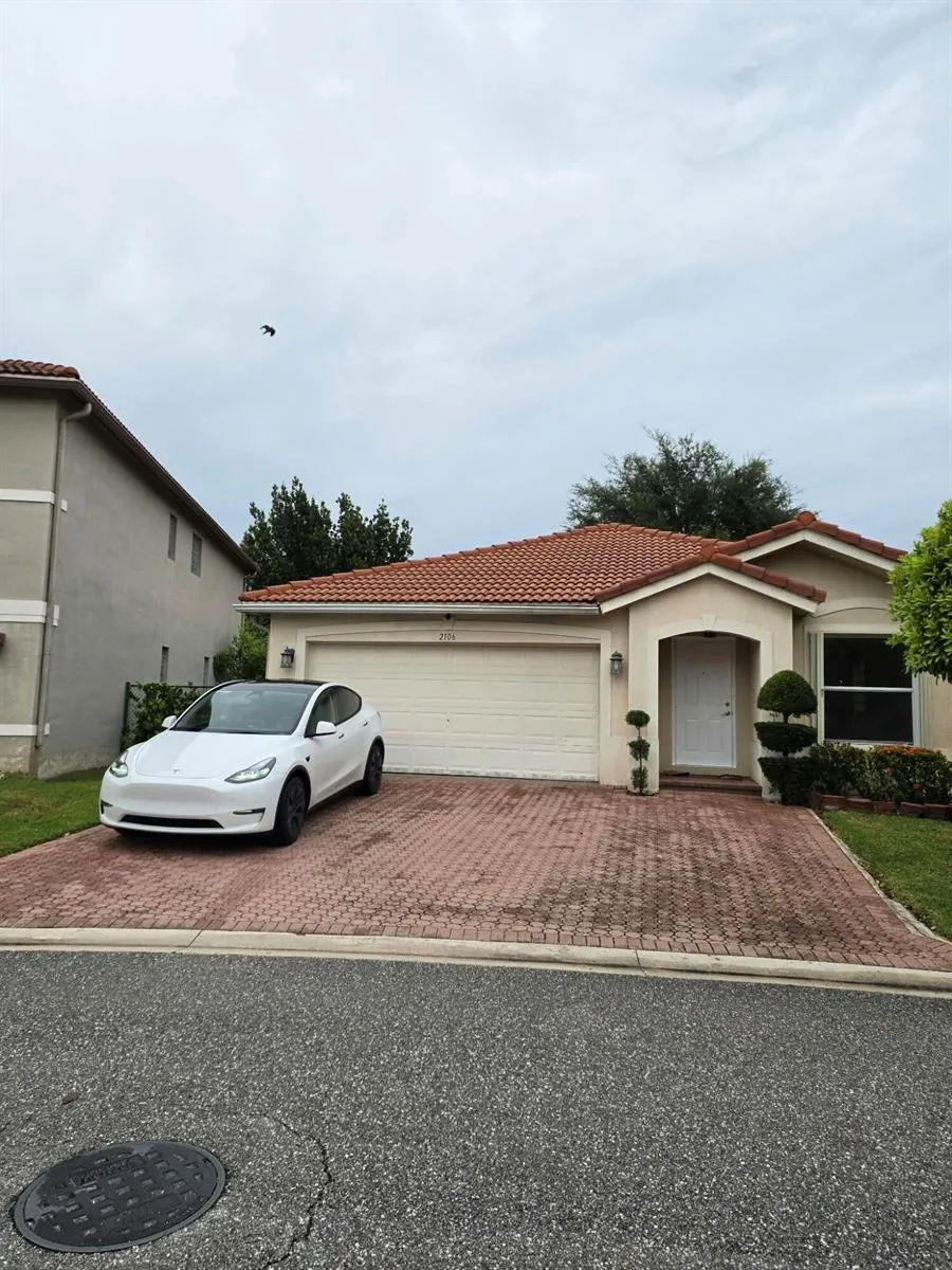 2106 LITTLE TORCH STREET Riviera Beach, FL 33407