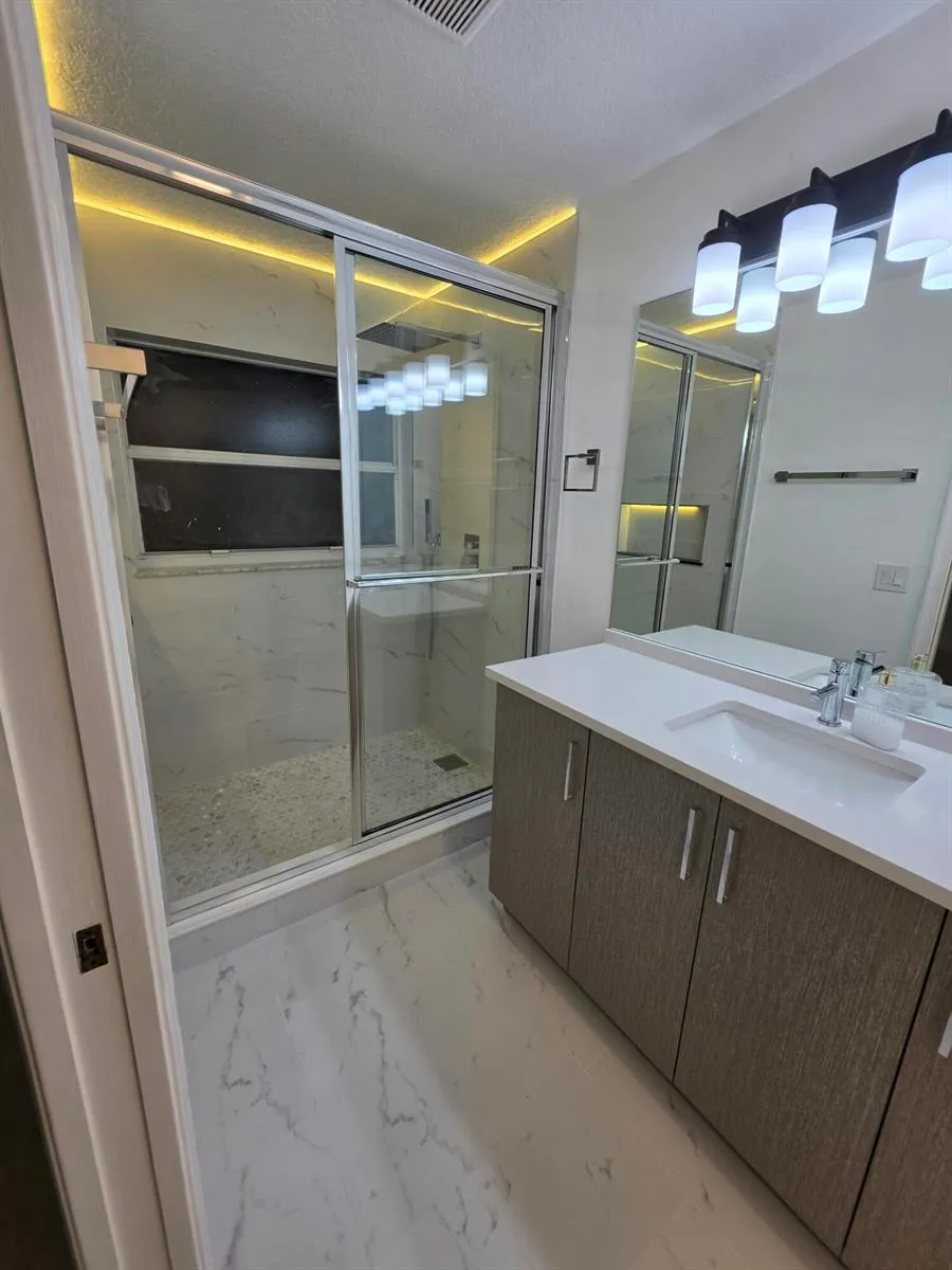 2106 LITTLE TORCH STREET Riviera Beach, FL 33407