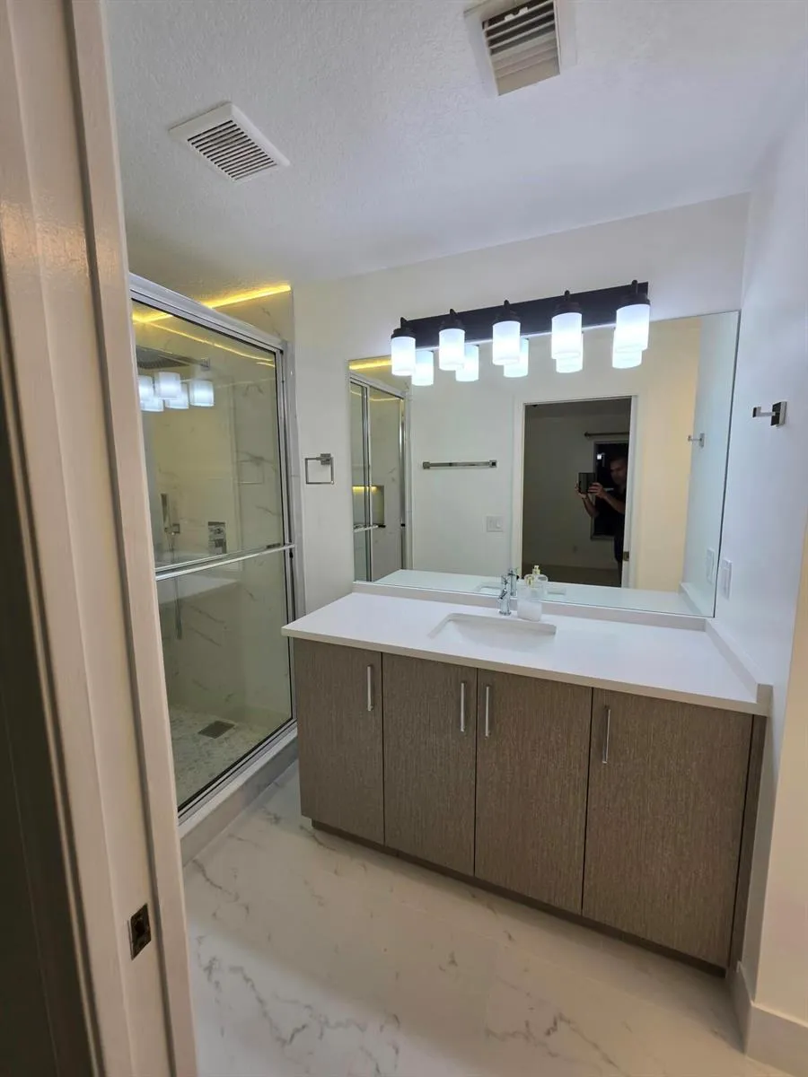 2106 LITTLE TORCH STREET Riviera Beach, FL 33407