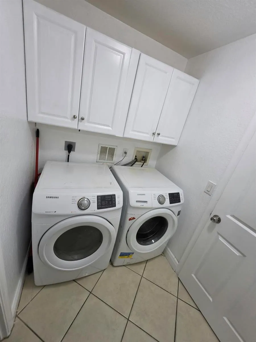 2106 LITTLE TORCH STREET Riviera Beach, FL 33407