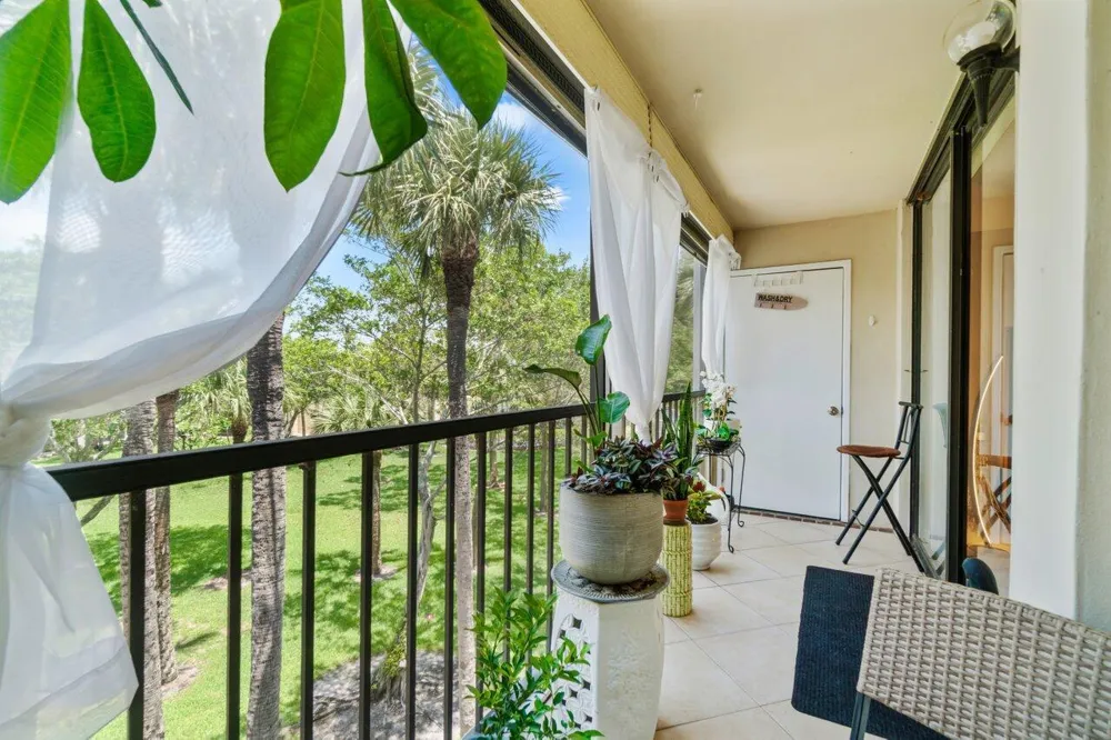 5100 Las Verdes Circle #316 Delray Beach, FL 33484