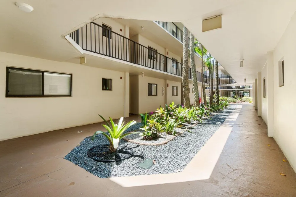 5100 Las Verdes Circle #316 Delray Beach, FL 33484
