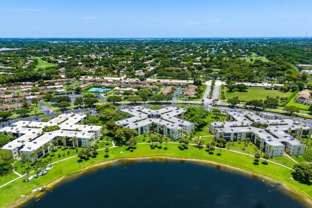 5100 Las Verdes Circle #316 Delray Beach, FL 33484