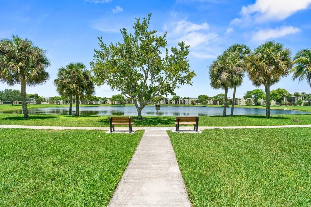 5100 Las Verdes Circle #316 Delray Beach, FL 33484