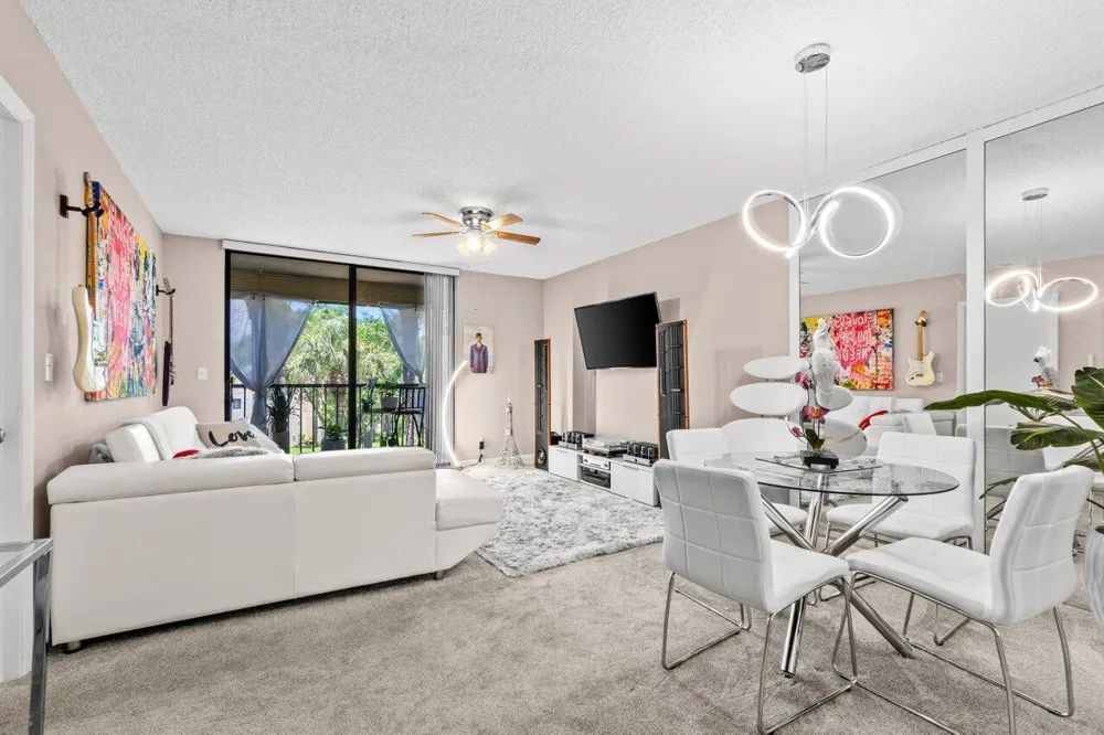 5100 Las Verdes Circle #316 Delray Beach, FL 33484