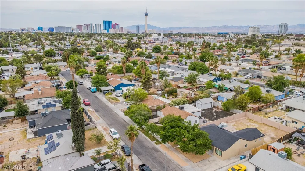 228 Earl Street Las Vegas, NV 89101