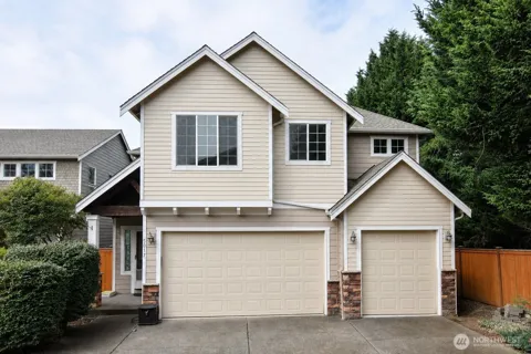 5017 BLACK ROCK LOOP SE