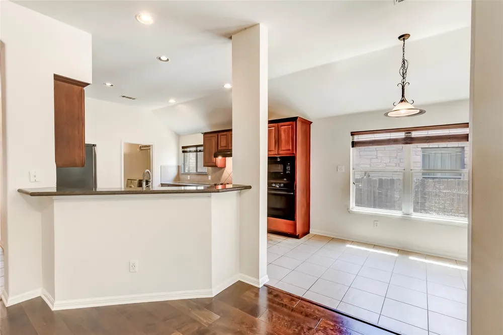 15220 Fernhill Drive Austin, TX 78717
