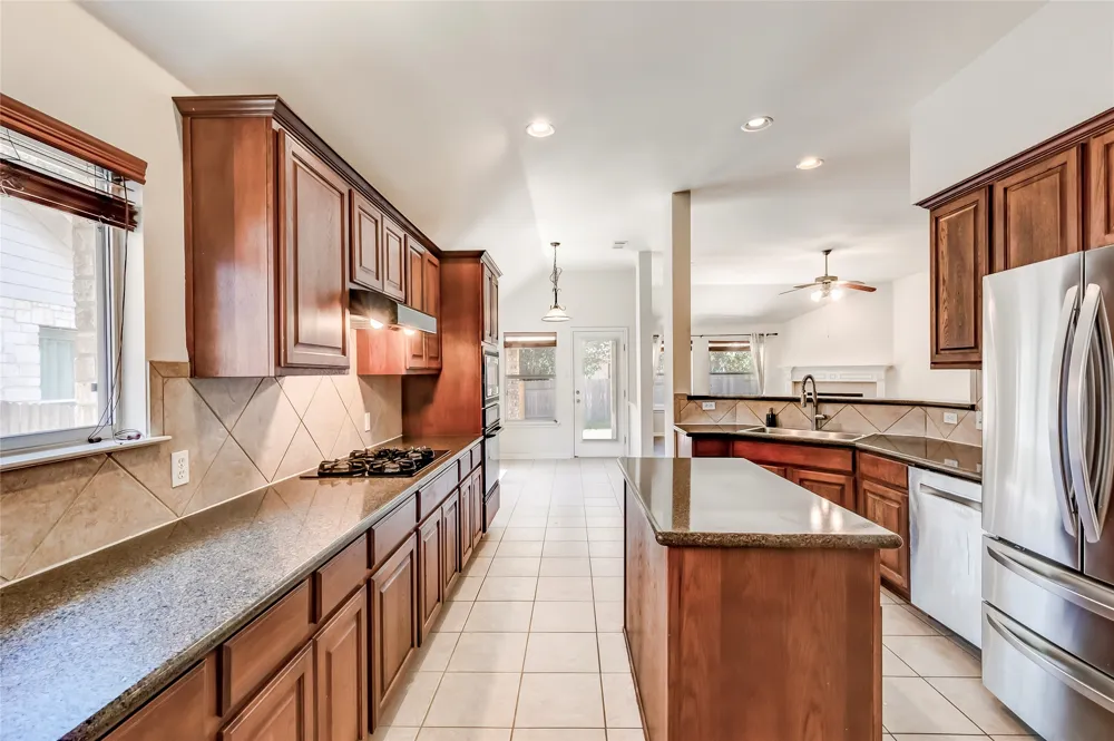 15220 Fernhill Drive Austin, TX 78717